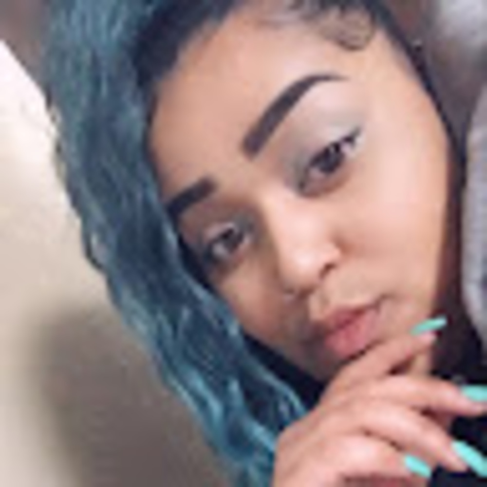 Meet your Posher, April